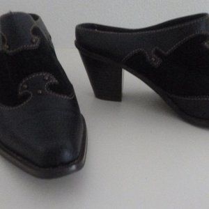 Women's western blue clog